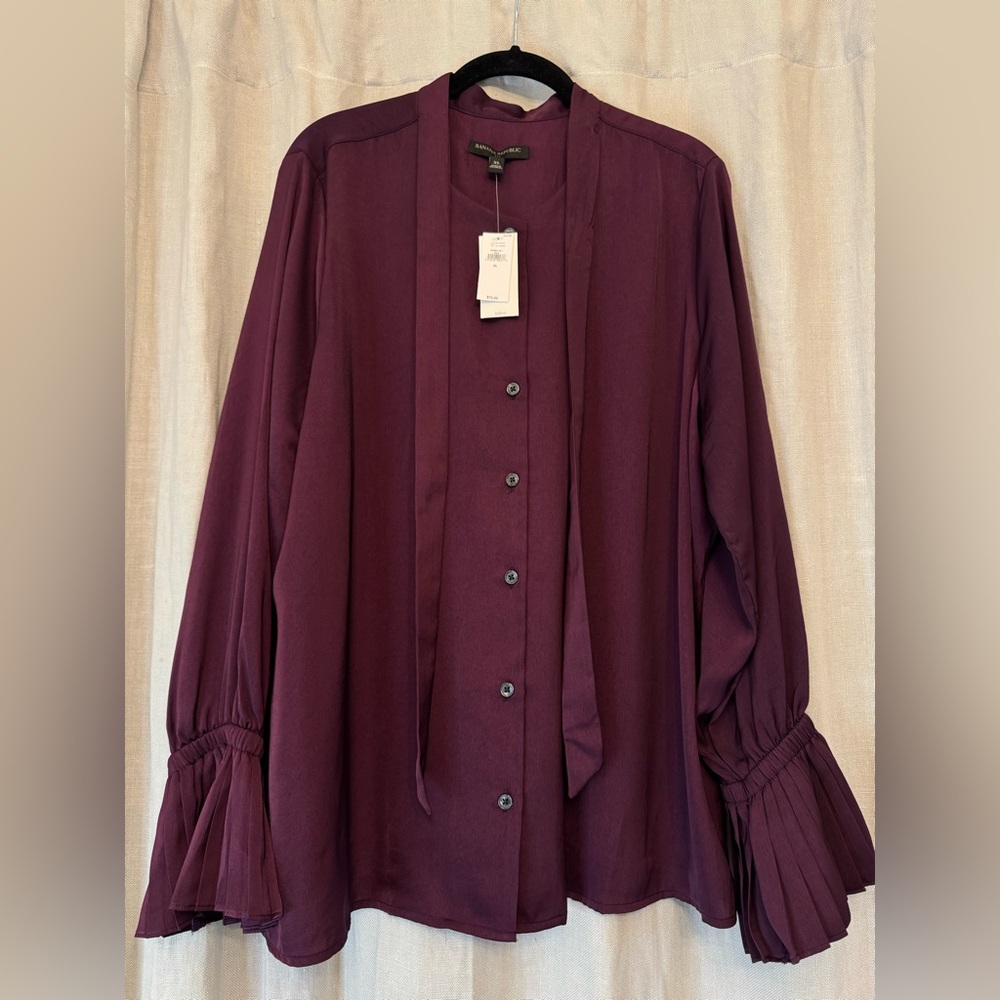 NWT Banana Republic Purple Pleated Bell Sleeve Tie-Neck Blouse XL